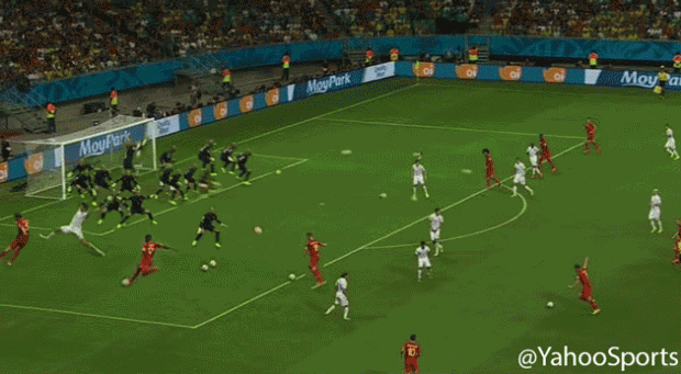 Watch all of Tim Howard's World Cup record 16 saves AT THE SAME TIME | Dirty Tackle - Yahoo Sports